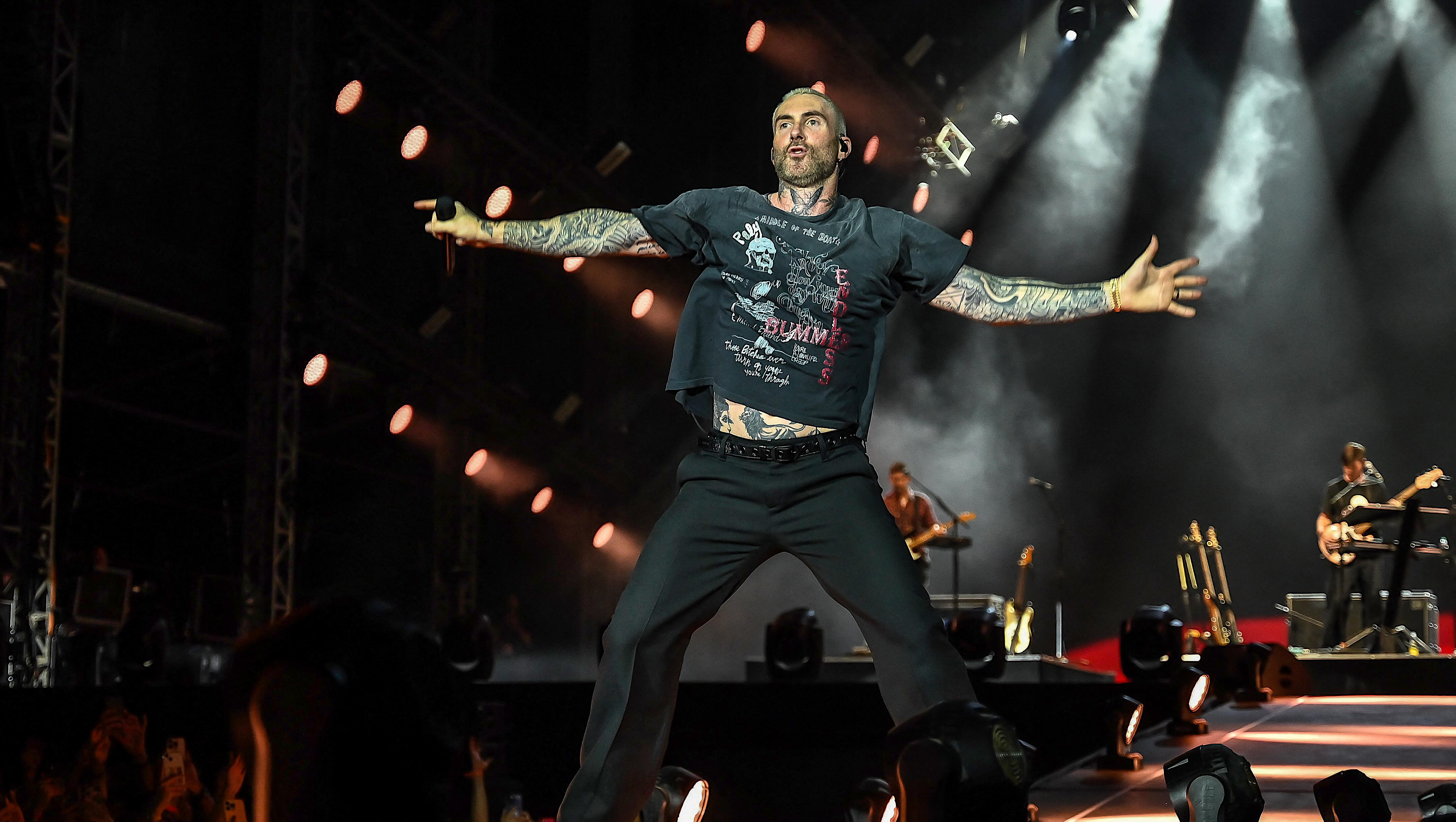 Maroon 5 Drops New Song & Announces New Album 