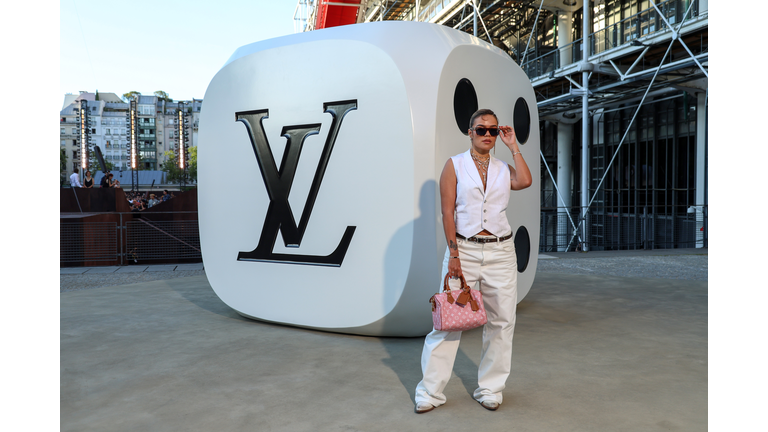 Louis Vuitton: Photocall - Paris Fashion Week - Menswear Spring/Summer 2026
