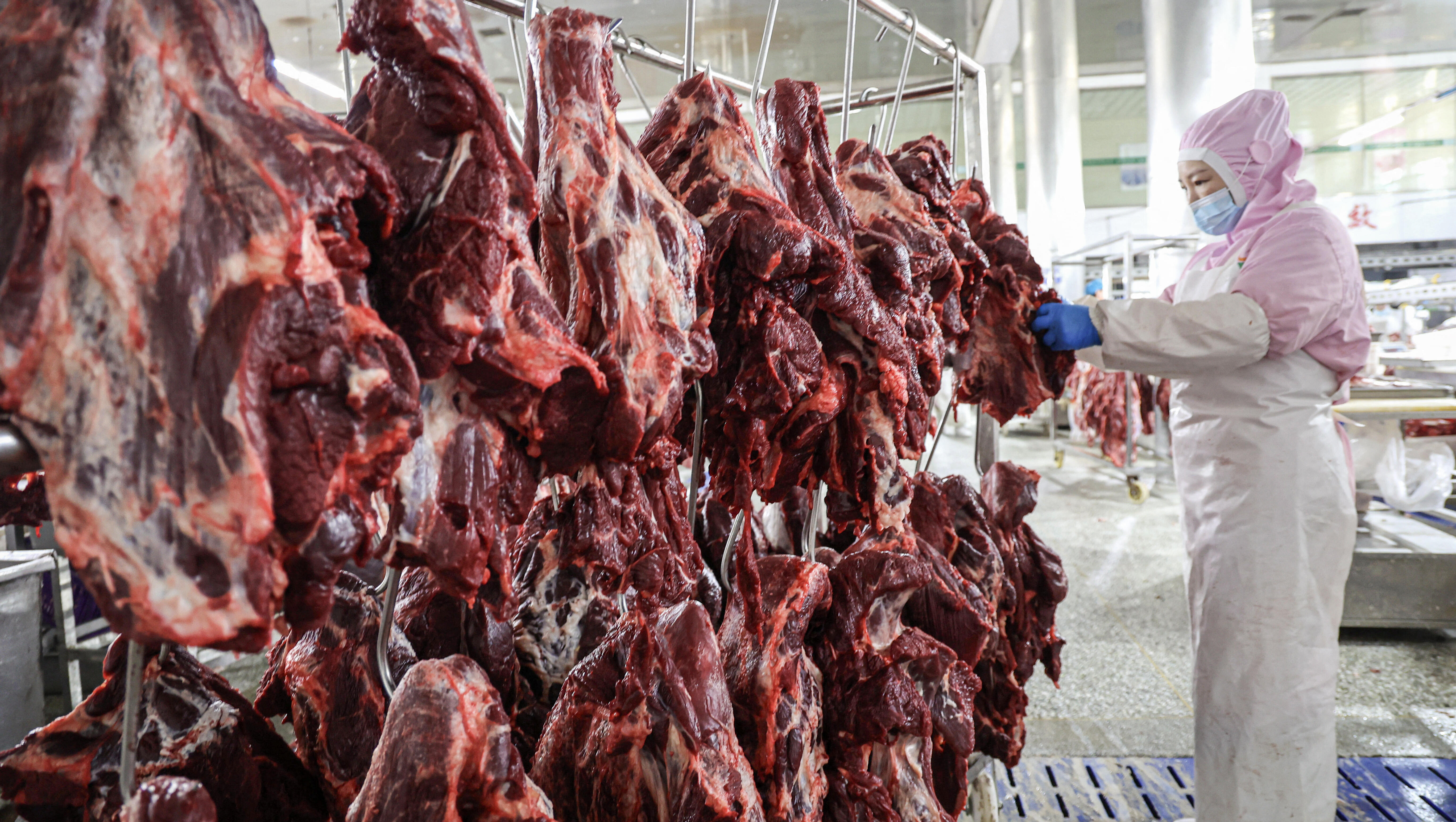 TGIF Blogcast: Random numbers; Rep Gabe Evans; American meatpackers?