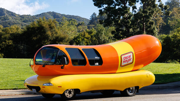 Akron Municipal Court To Conduct Wienermobile Weddings 