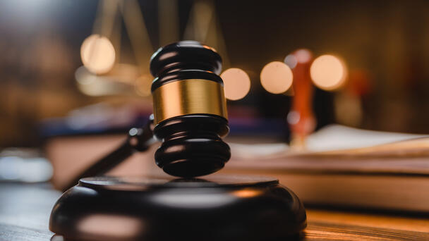 Federal judge temporarily blocks Iowa's new pharmacy benefit manager law