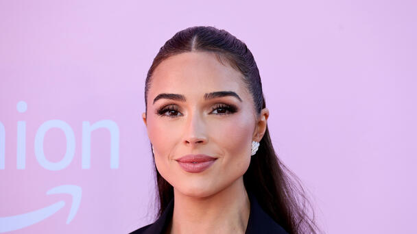 Olivia Culpo Pregnant with TWINS?!