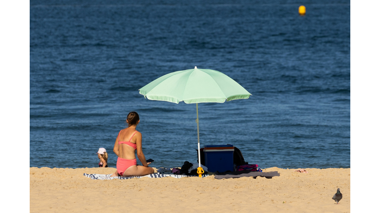 FRANCE-LIFESTYLE-SEA-WEATHER