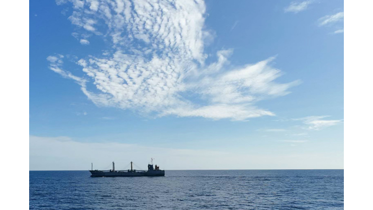 ECUADOR-NAVY-GALAPAGOS-FISHING-DRUGS