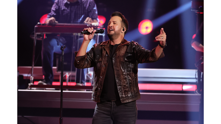 The 58th Annual CMA Awards - Show