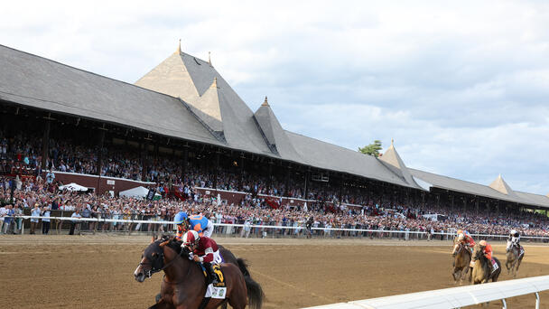 NYRA Offers T-Shirt Giveaway at Saratoga Race Course