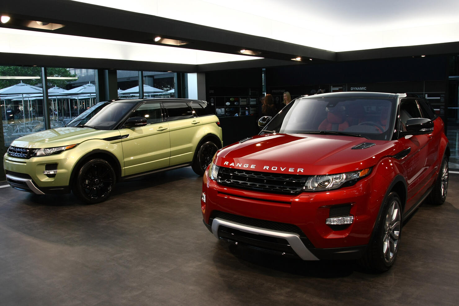 Range Rover Evoque Live