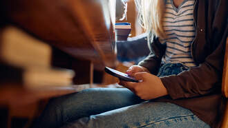 NJ Lawmakers Approve Phone Ban in K-12 Schools