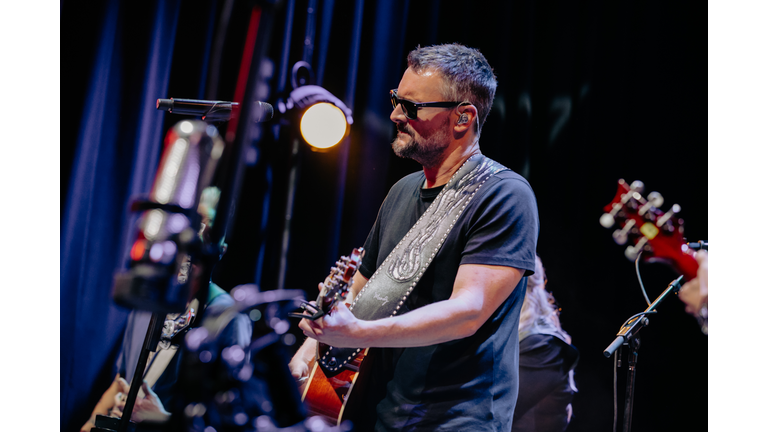 Eric Church Performs One-Night-Only Full-Band Live Show For SiriusXM At Chief's On Broadway