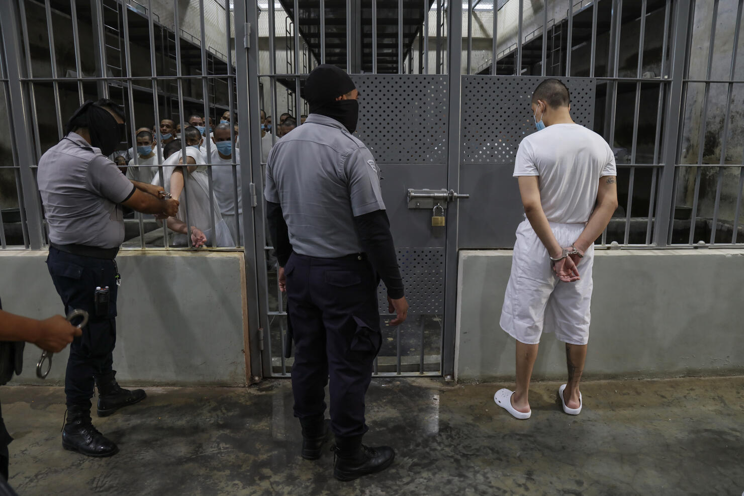 El Salvador Continues To Receive Deportees From The US As Controversy Escalates
