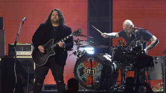 WOLFGANG VAN HALEN's MAMMOTH Pays Tribute To OZZY OSBOURNE