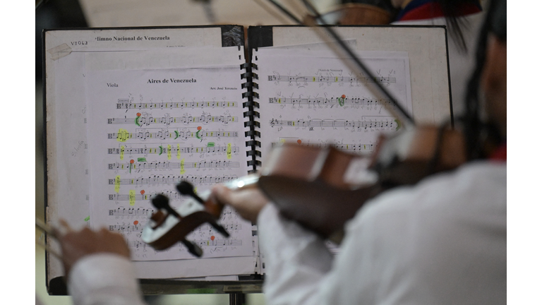 VENEZUELA-PRISON-WOMEN-MUSIC