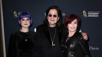 Sharon Osbourne Breaks Down at Ozzy's Funeral =(