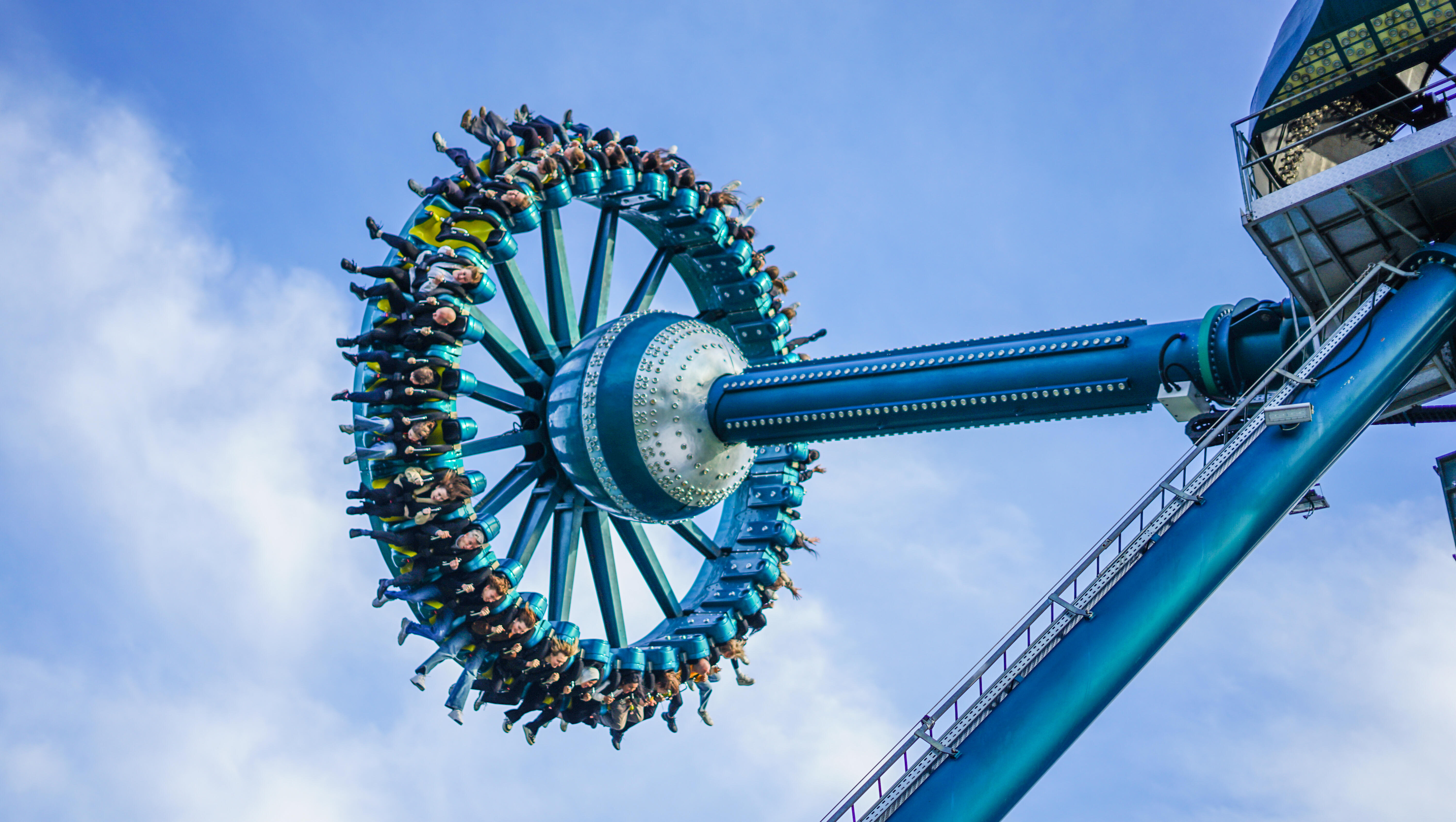 Heart-Stopping Video Shows Carnival Ride Full Of People Snapping In Half