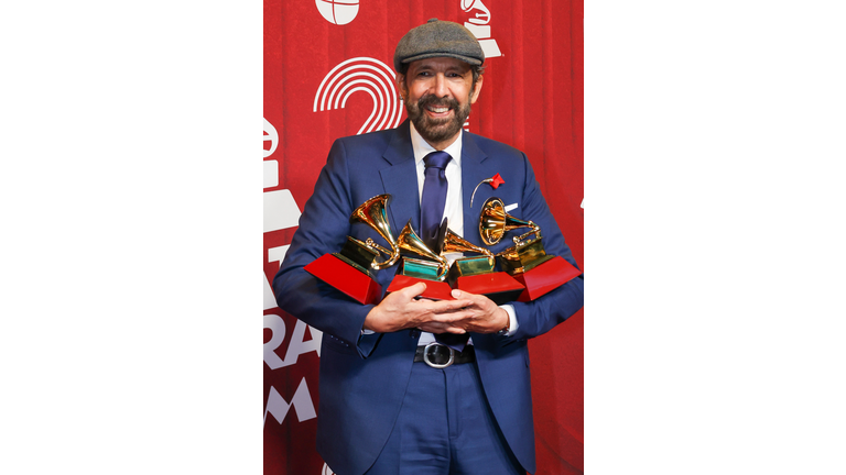 US-ENTERTAINMENT-MUSIC-AWARD-LATIN GRAMMYS-PRESS ROOM
