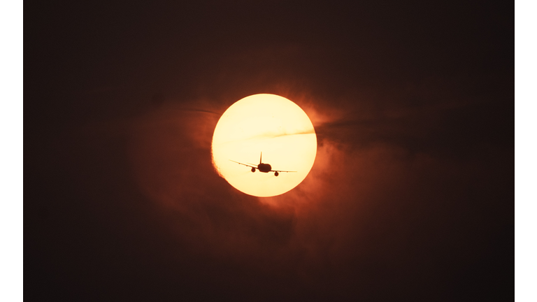 TOPSHOT-US-CANADA-FIRES-SMOG