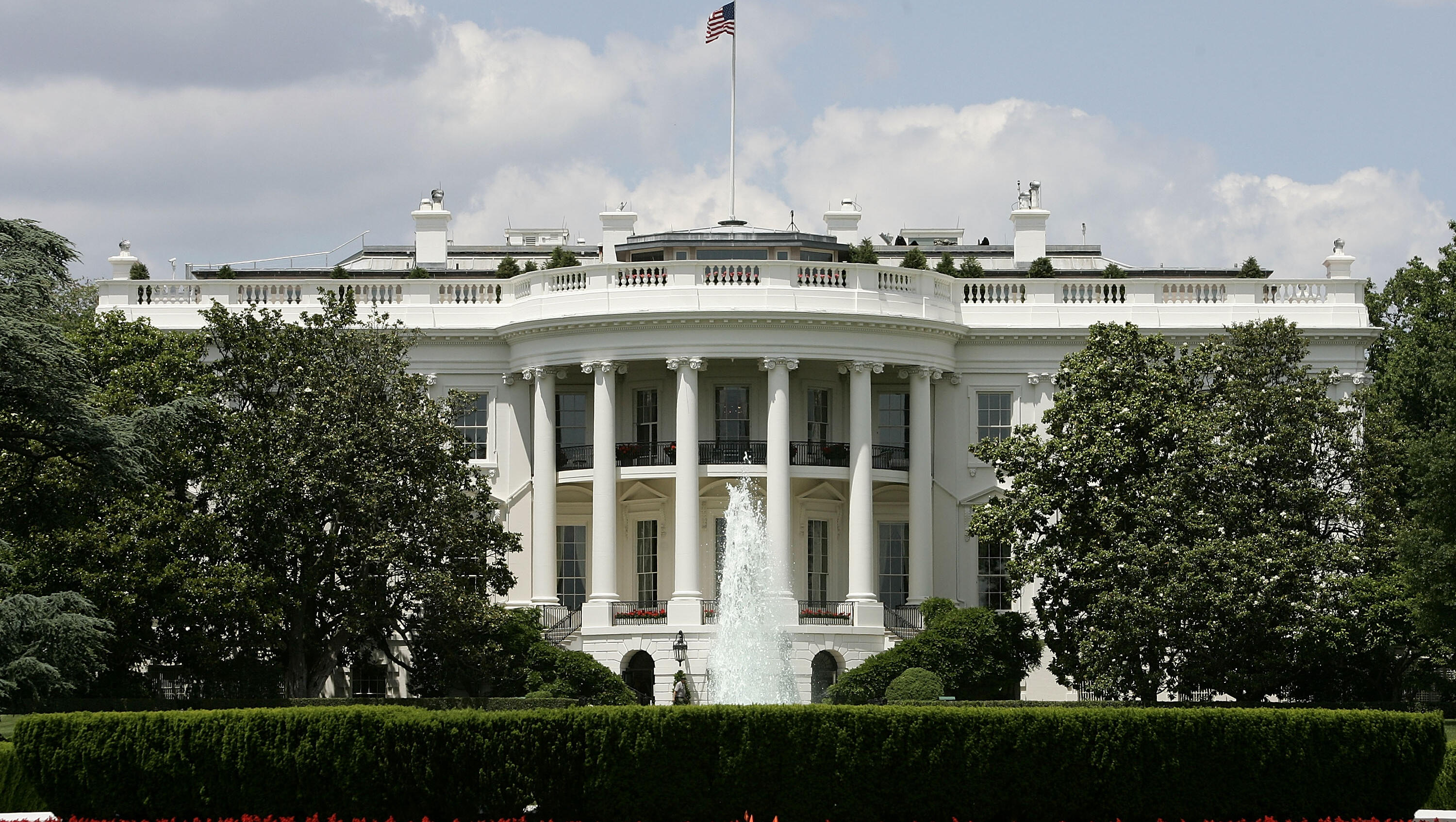 Trump Plans $200 Million White House Ballroom Addition