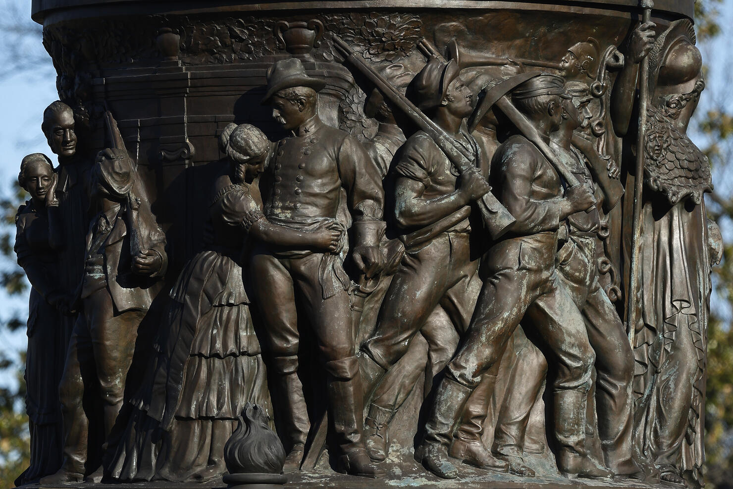 Arlington National Cemetery's Confederate Memorial Removed After Judge's Ruling