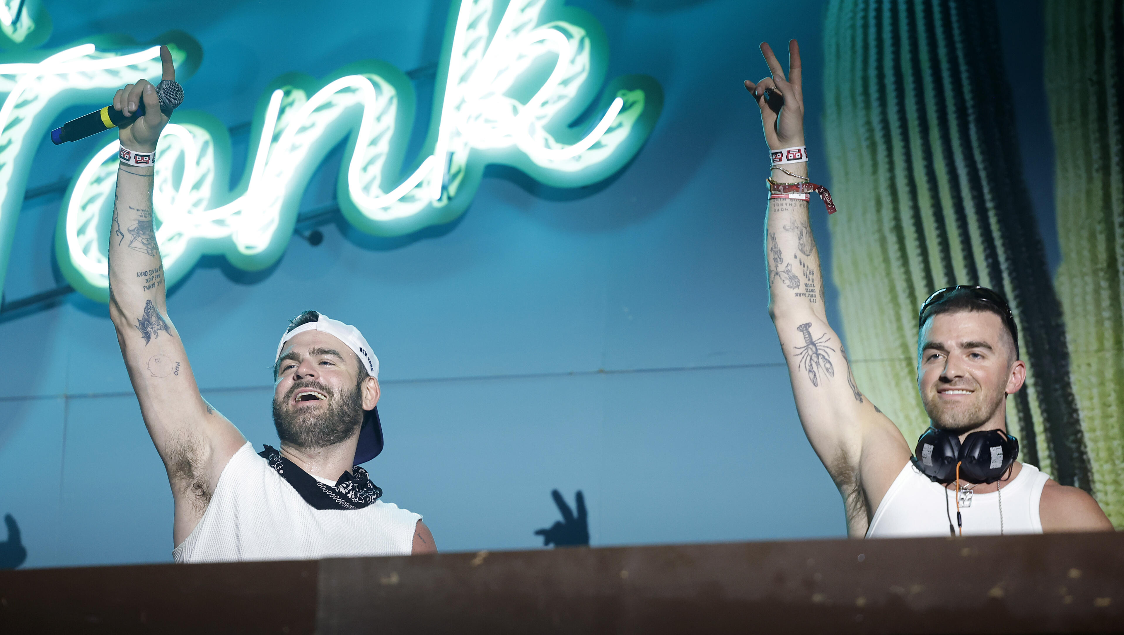 Why Was This Love Island Cast Member On-Stage With The Chainsmokers?