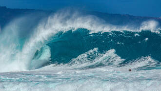 Ferry Gets Tossed Around By Large Waves Before Running Aground In Hawaii