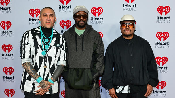 Will.i.am y Taboo denuncian a ICE con su música 