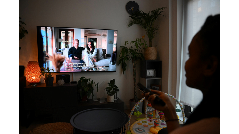 TOPSHOT-BRITAIN-US-ROYALS-HARRY-MEGHAN-NETFLIX