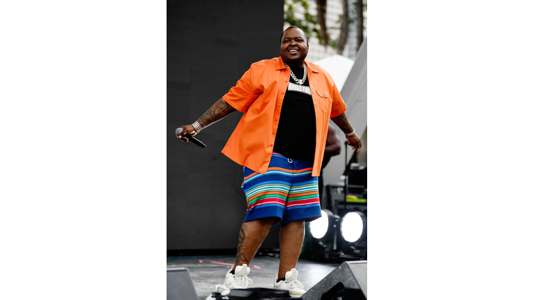 TLC & Shaggy's Hot Summer Nights Tour Takes Over Miami's FPL Solar Amphitheater At Bayfront Park