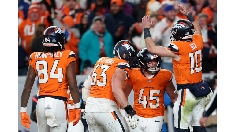 Indianapolis Colts v Denver Broncos