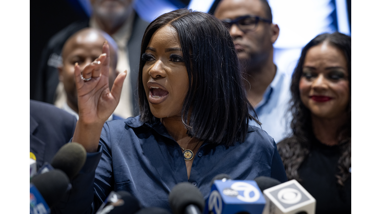 Texas Democratic Lawmakers Flee State In Effort To Halt Redistricting Legislation