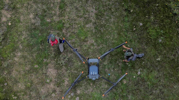 Florida Man Looking For Drone After It Crashes Behind House 