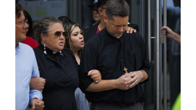 Activist Demonstrate Outside Hearing For Kilmar Abrego Garcia In Nashville