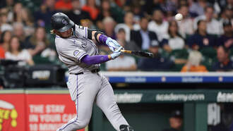 Rockies get a win over Houston 6-1