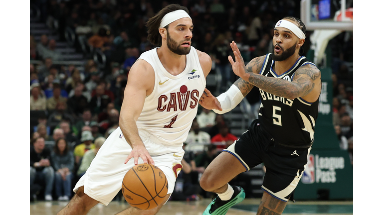 Cleveland Cavaliers v Milwaukee Bucks
