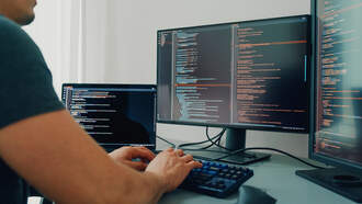 Government Aiming To Hire 1,000 AI Engineers For DOGE-Like Duties