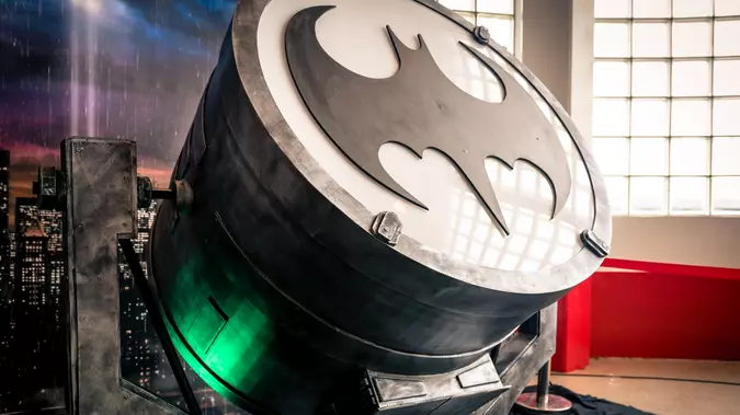 Man In Batman Pajamas Detains Burglary Suspect