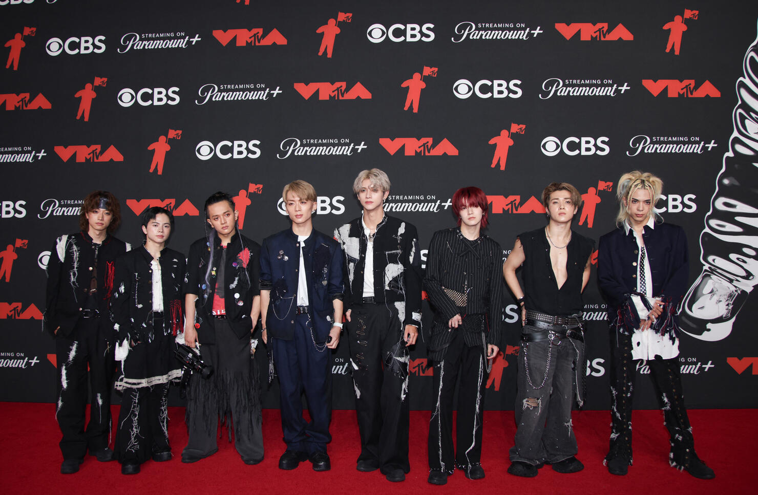 US-ENTERTAINMENT-MUSIC-AWARD-MTV-ARRIVALS