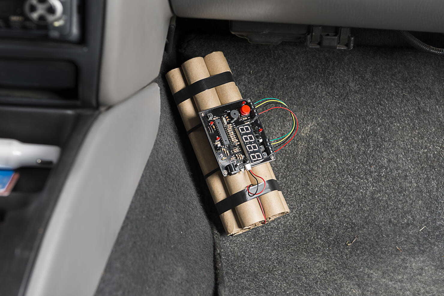Time Bomb in Car