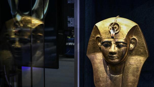 Pharaoh's Priceless 3,000-Year-Old Bracelet Melted Down And Sold For $4,000