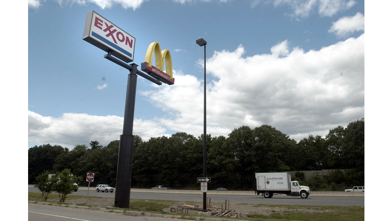 McDonald''s New Roadside Signs