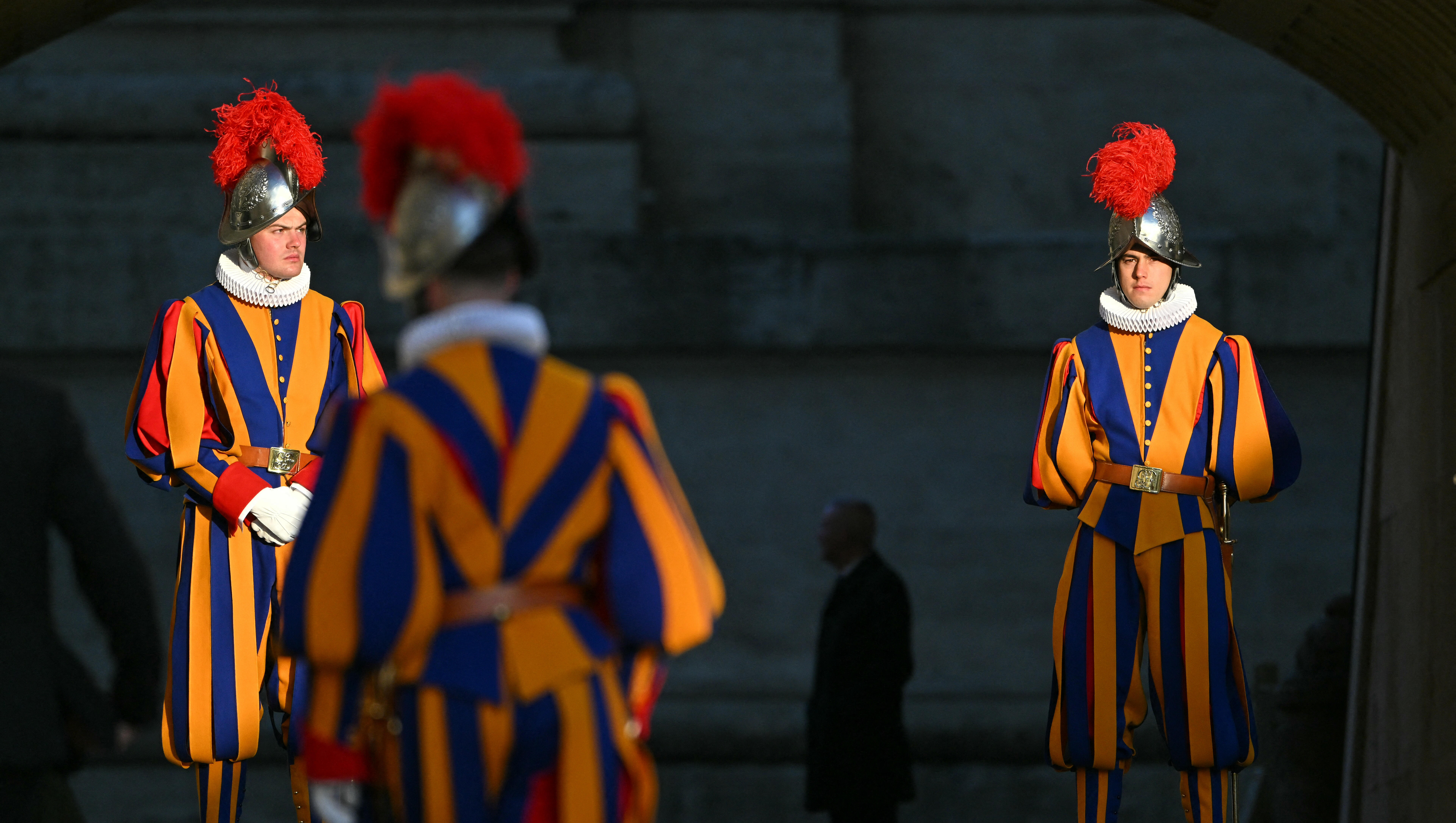 Vatican's Swiss Guards Unveil New Uniform 