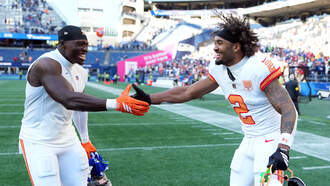 Buccaneers Improve To 4-1 With Win In Seattle