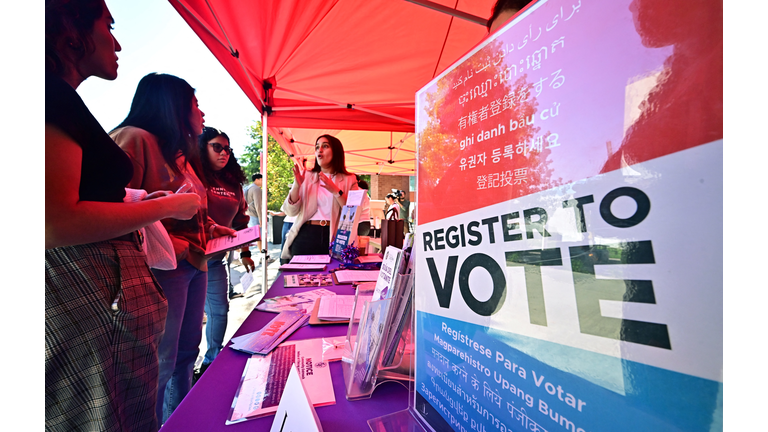 US-VOTE-POLITICS-YOUTH