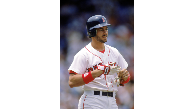 Mike Greenwell heads for the dugout