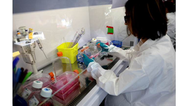 FRANCE-HEALTH-SCIENCE-RESEARCH-BIOTECHNOLOGY-GENETICS-INDUSTRY-P