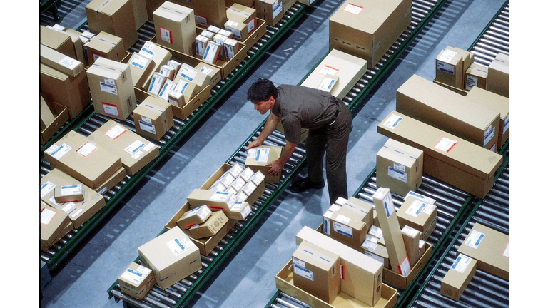 UPS To Raise Shipping Rates In 2003