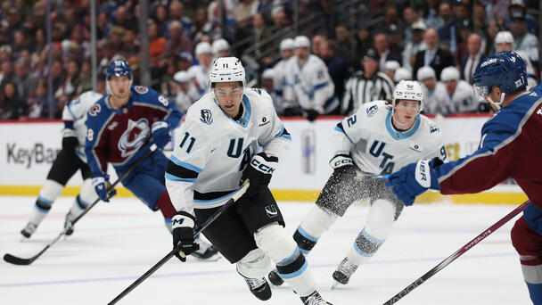 Mammoth vs. Blackhawks Time, TV & Live Stream – 10/13/2025