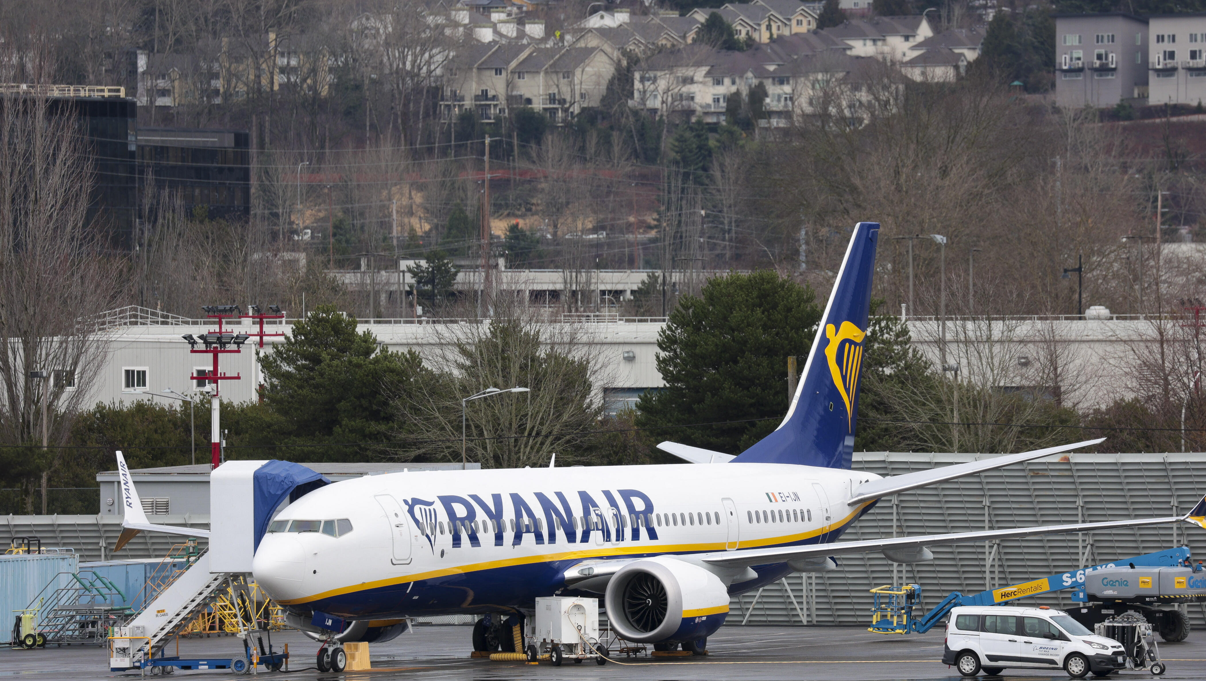 New Boeing 737 Max Jet Evacuated After Smoke Filled The Cabin And Cockpit