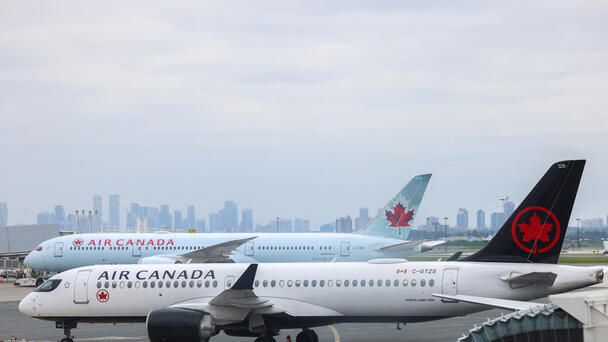 Video Shows Plane Clip Two Others As It's Being Towed On The Tarmac
