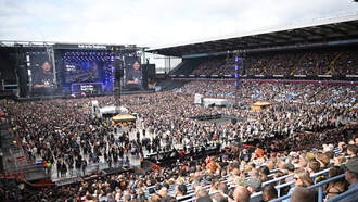 The "Back To The Begging" show could become an annual festival!