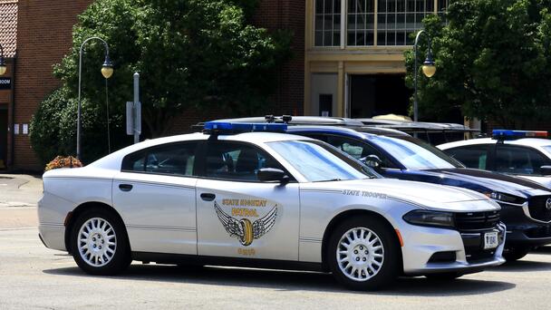 Ohio State Highway Trooper fatally struck on state Route 11 in Canfield